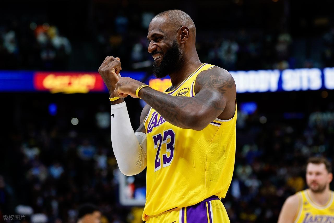 开云体育官网-不用退役！詹姆斯造大逆转！东契奇38+13+10打爆掘金，斯玛特救主