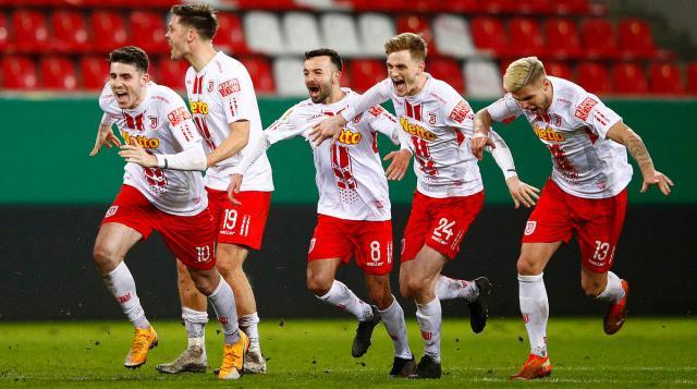 开云-场上即将进入“卡塔尔时间”，场下跟图赫尔抢中卫